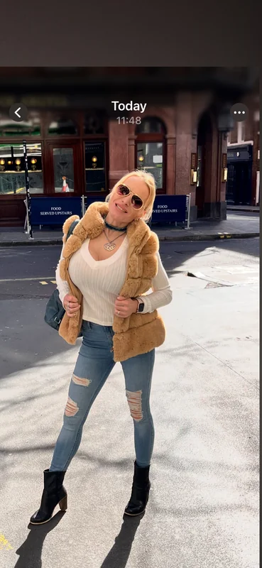 taragirl OnlyFans creator with captivating nylon legs