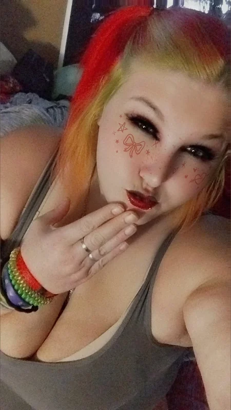 Tastethaskittle OnlyFans creator with alternative content