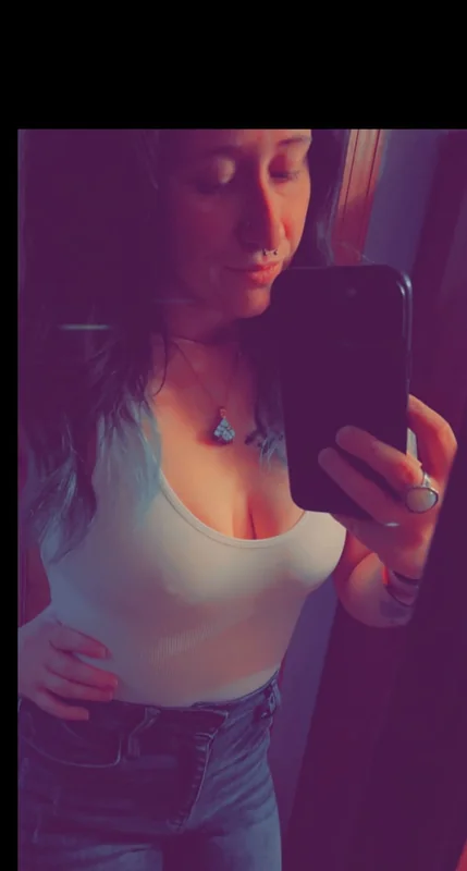 Tastystacie69 OnlyFans Curvy Milf