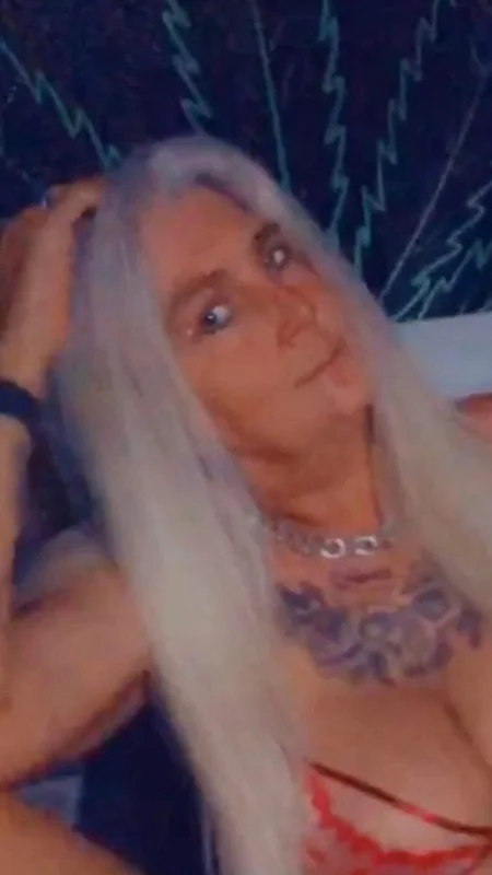 TattedblondeCreator an Promo I OnlyFans tall blonde MILF