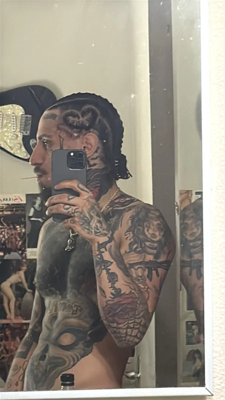 Tommy OnlyFans tattooed male creator
