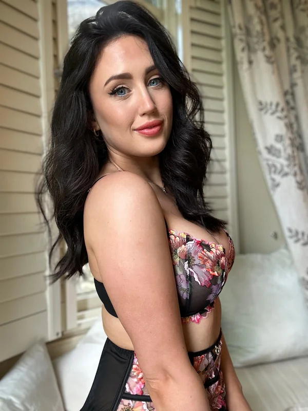 Taylor Ryan OnlyFans creator with a humorous touch
