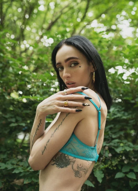 Taylorzahn OnlyFans Slim Tattooed Creator