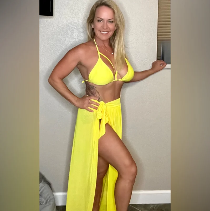 Swinger Step Mom OnlyFans creator with alluring content