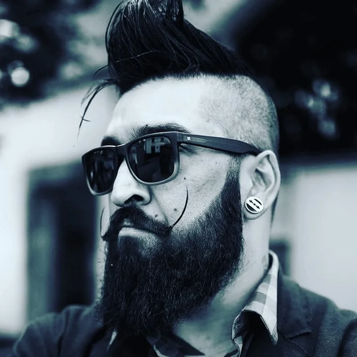 Thebeardedon OnlyFans male alternative creator
