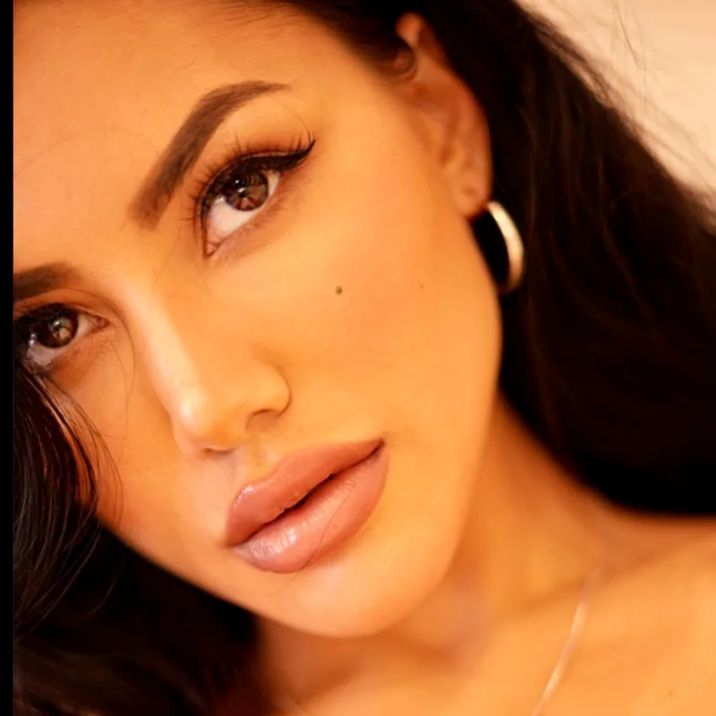 Thegwensinger OnlyFans creator with engaging content
