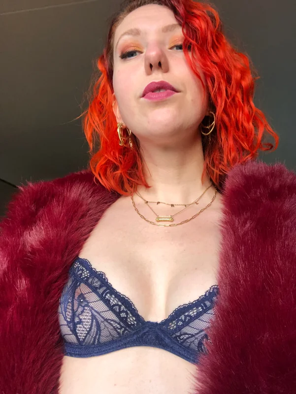 April OnlyFans creator with lingerie