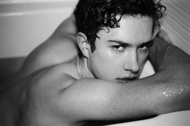 Sean Ford OnlyFans gay model with engaging content
