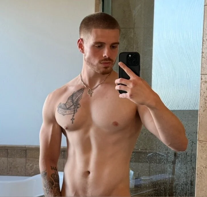 Cole OnlyFans muscular and tatted creator