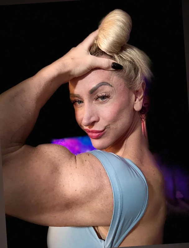 Muscle Goddess Heather Armbrust OnlyFans pro bodybuilder