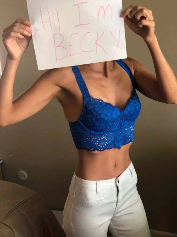 Thetoplesswife OnlyFans Slim Creator