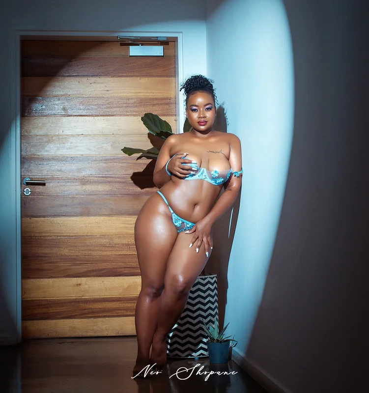 Thokothickumz OnlyFans creator with exclusive content