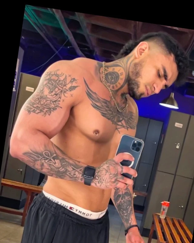Thony007 OnlyFans creator with exclusive content