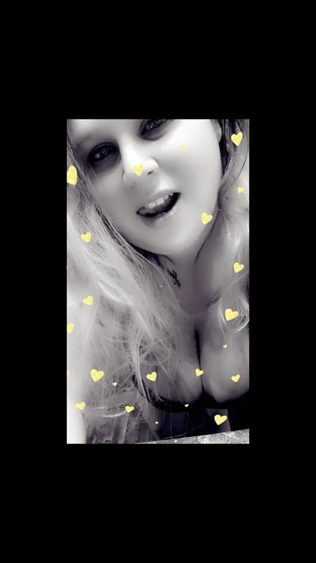 Daddy's Girl OnlyFans creator with playful personality