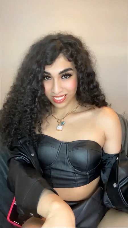 Luma OnlyFans creator with natural beauty