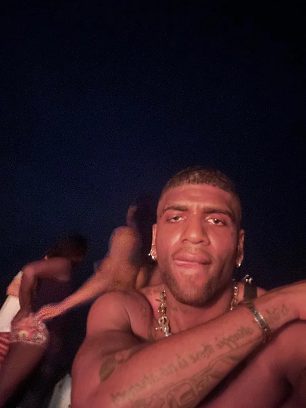 king on OnlyFans showcasing exclusive content