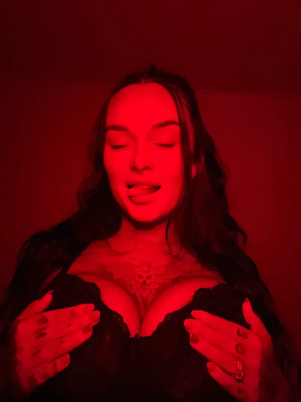 twenty1sins OnlyFans creator with lingerie photos