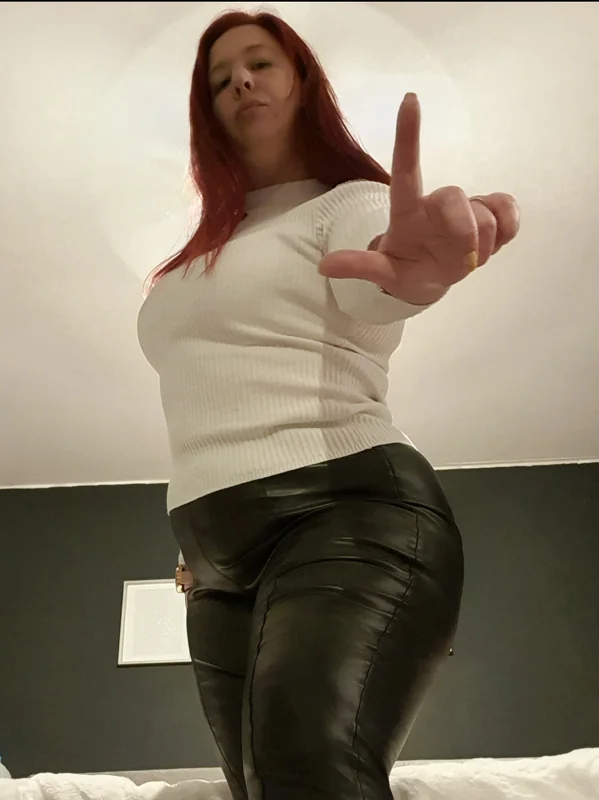 U196969211 OnlyFans financial dominatrix