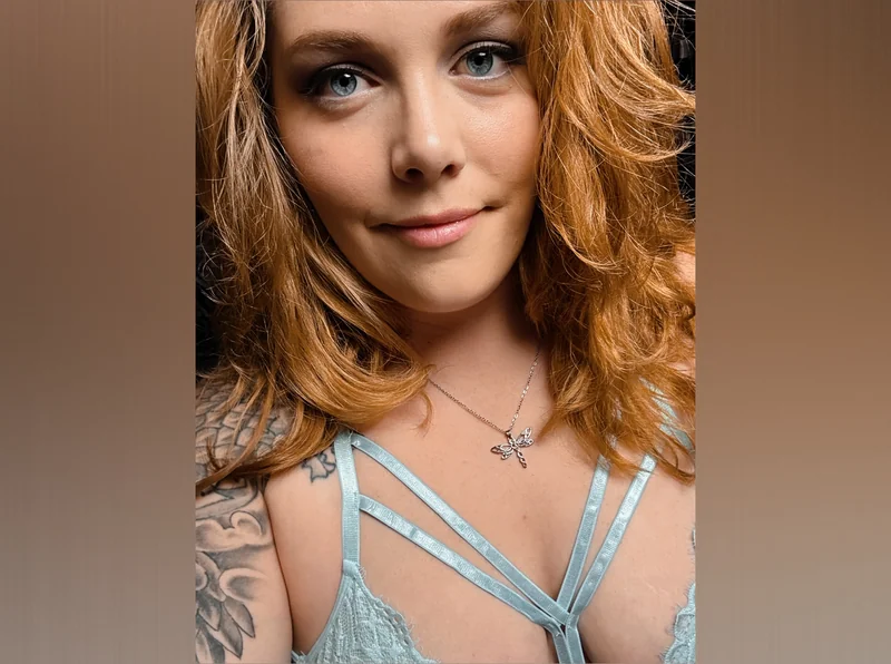 Leah OnlyFans redhead creator