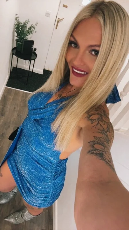 U330646619 OnlyFans creator with natural beauty