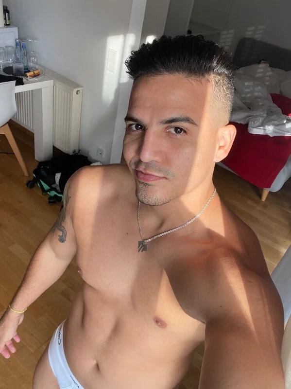 Unmiiguelfree OnlyFans creator with exclusive content