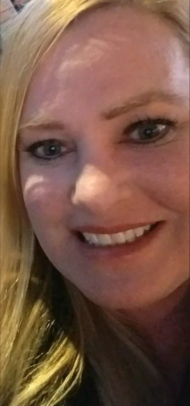 Sarah OnlyFans thirsty mom profile