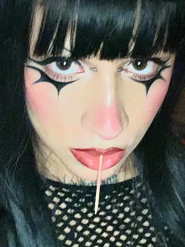 Vivian OnlyFans alternative creator
