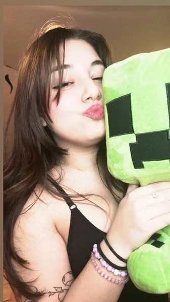 vampibabyy OnlyFans silly gamer girl