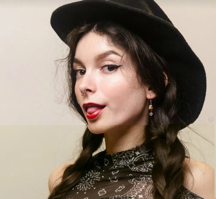Vanessathebarista OnlyFans cozy alt girl
