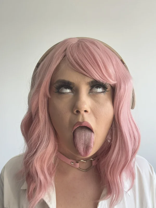 Velvet Rae OnlyFans Premium account with exclusive content.