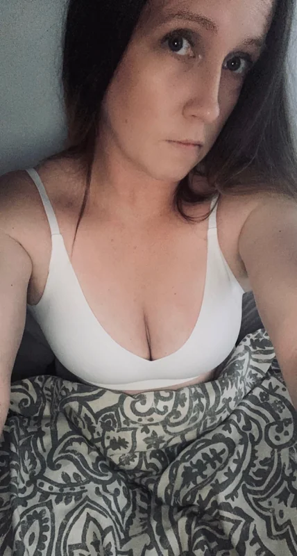 Veronica OnlyFans 30 something milf