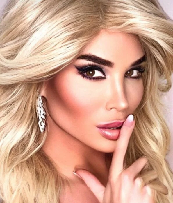 Vickyts OnlyFans creator with engaging personality