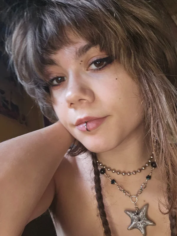 violet OnlyFans creator profile picture