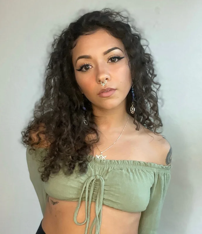 Luna Ready to play Online OnlyFans creator with engaging content