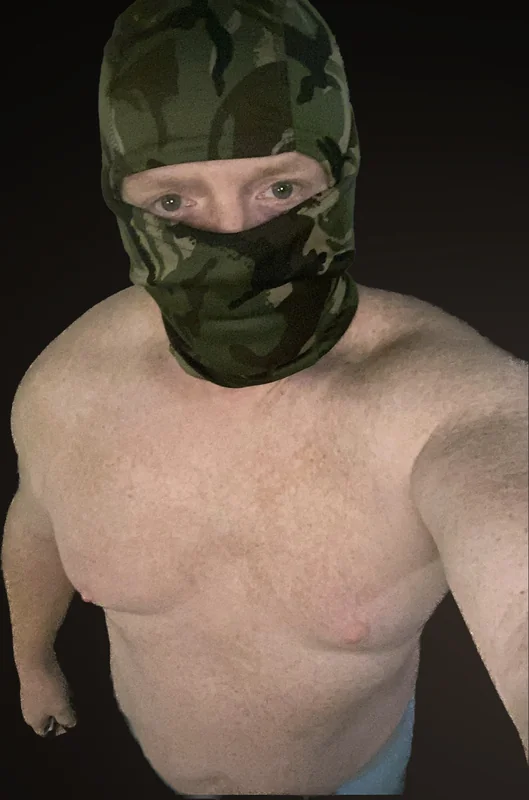 West Coast Ginger OnlyFans husky male creator