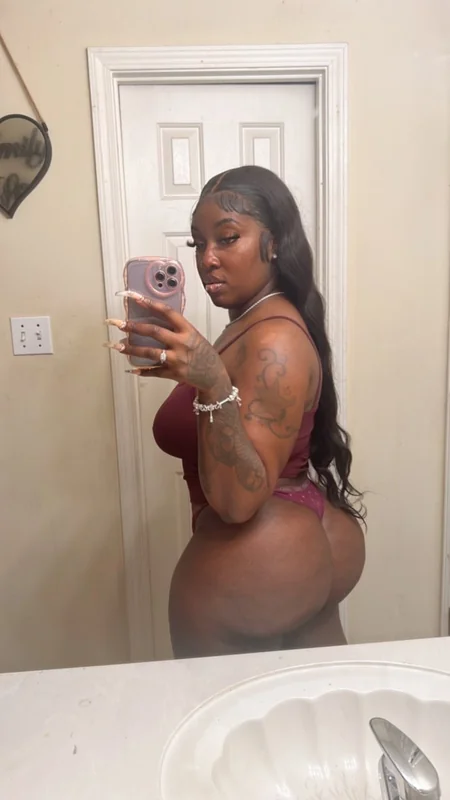 Wetchocolate9018 OnlyFans Curvy Creator