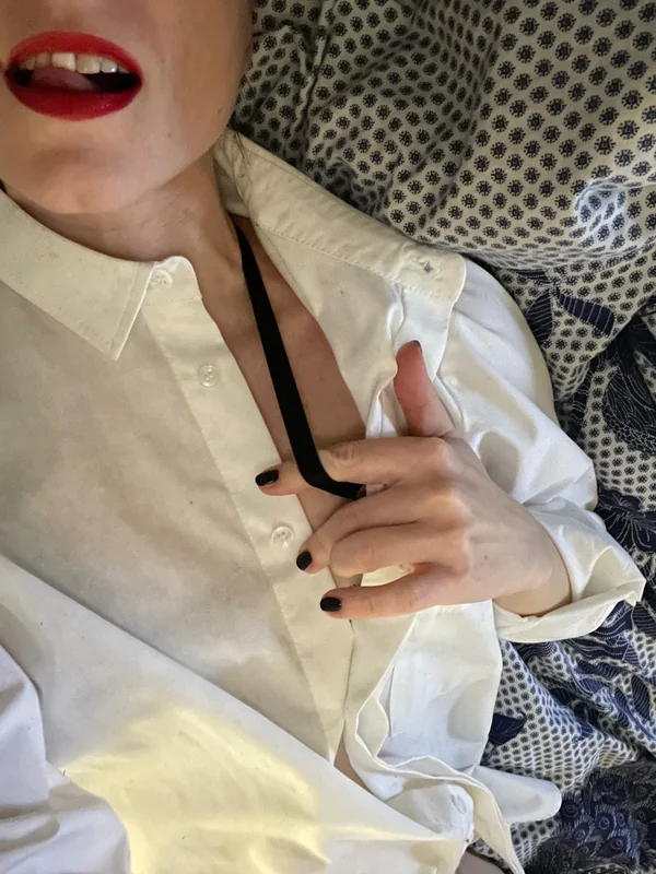Elise on OnlyFans exploring BDSM practices