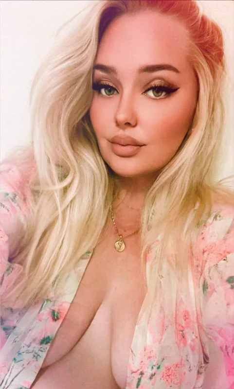 Willow's Promo World 5% OnlyFans Australian lingerie model