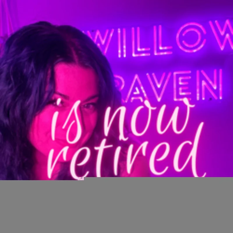 Willow Raven OnlyFans creator with extensive photo archive