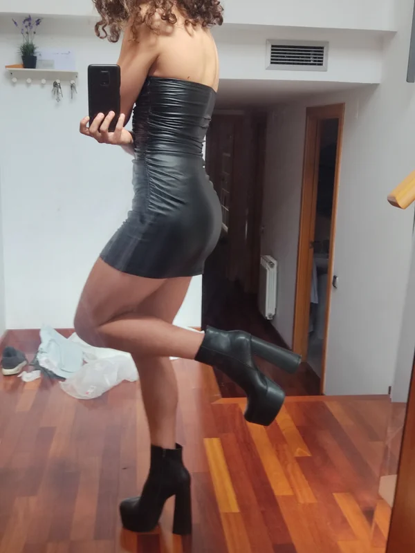 Xarlot Crossdresser OnlyFans creator with exclusive content