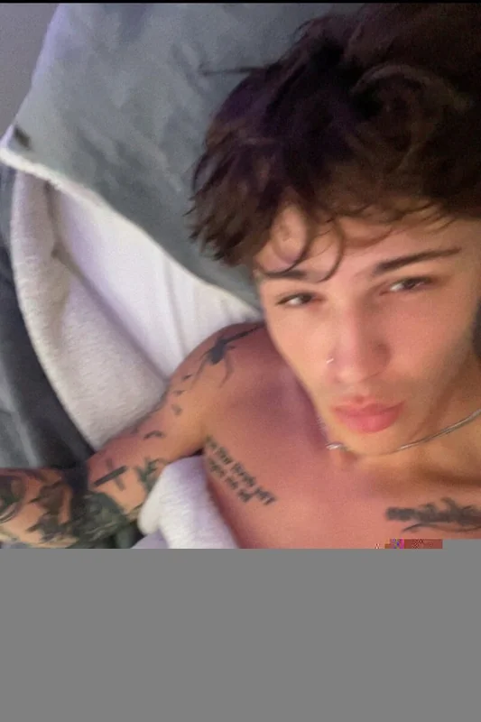 Xjawbite OnlyFans tattooed creator