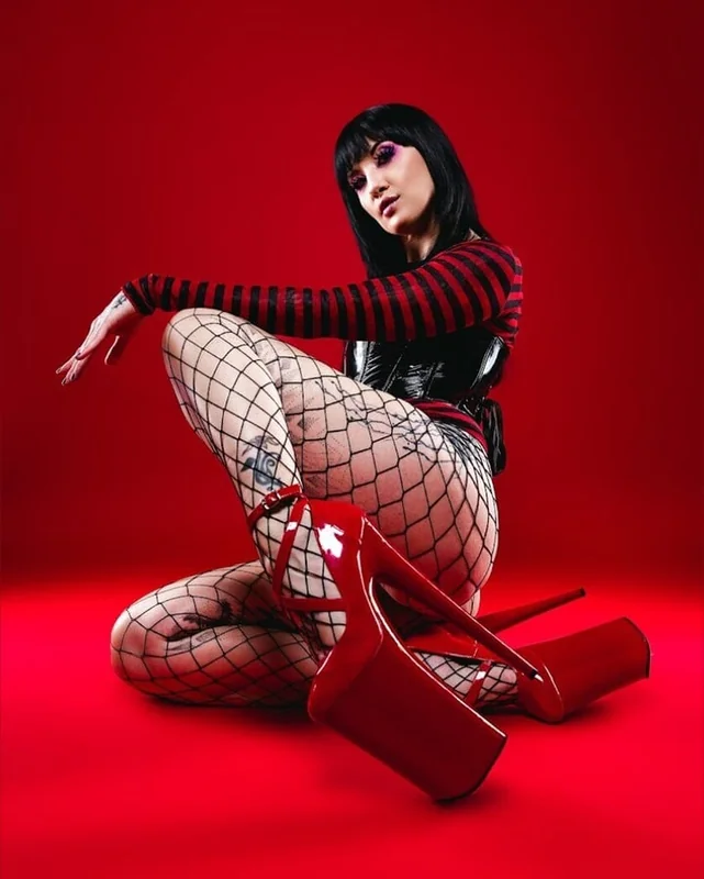 Xkristyleex OnlyFans Tattooed Alternative Creator