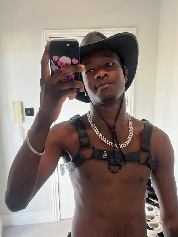 TheoXL OnlyFans creator with pierced appearance