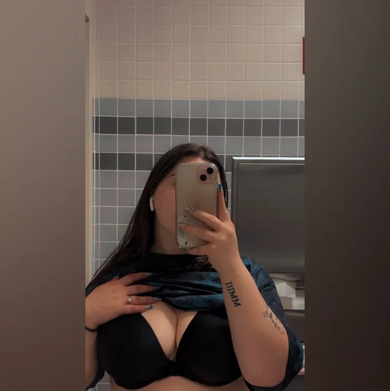 nicole on OnlyFans featuring exclusive lewd content