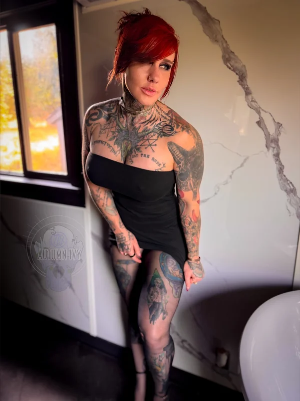 Autumn Ivy OnlyFans artistic nude creator