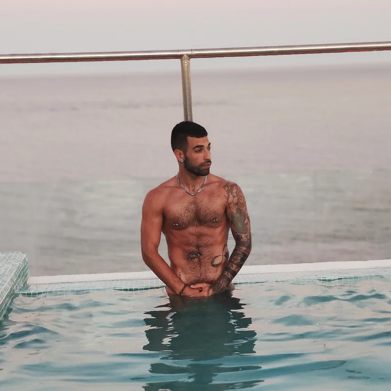Yahjilxx OnlyFans Gay porn actor