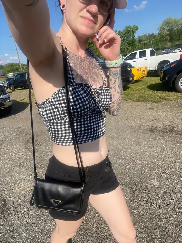 Yourfavoritefartgirl OnlyFans creator with unique content