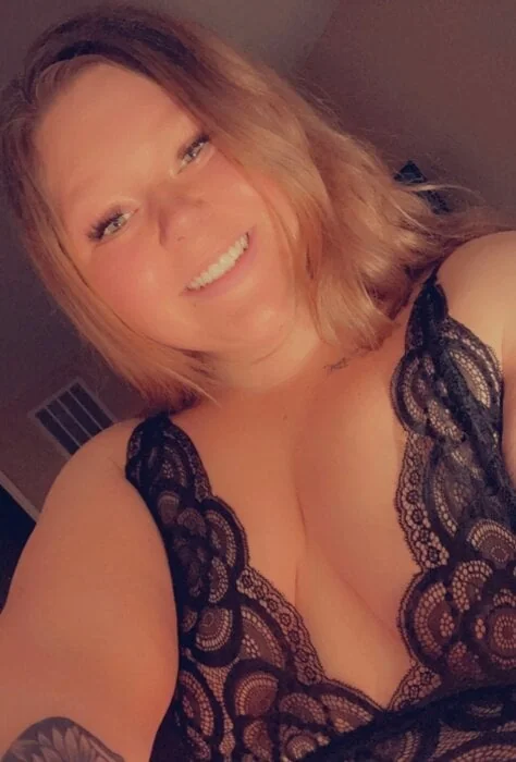 Yourlilsecret22 OnlyFans profile picture