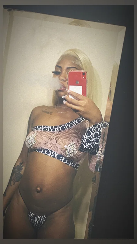 Yummirackz OnlyFans Big Ass